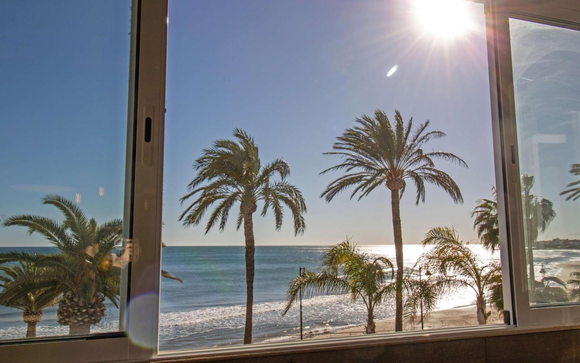 Luxury Beach House - Primera Linea Playa Cargador Albert Villas Alcossebre Εξωτερικό φωτογραφία